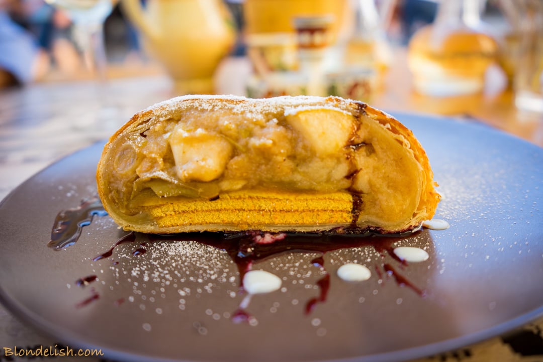 Apple dessert strudel