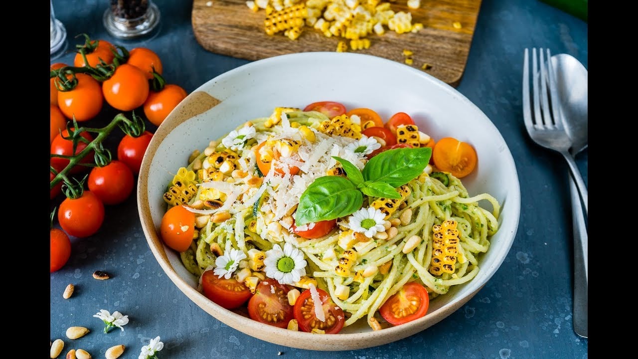 Zucchini Noodles Pasta Recipe with Pesto and Grilled Corn Blondelish