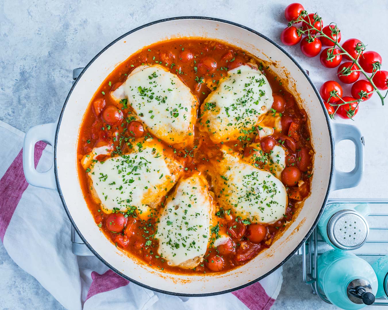 One Pan Mozzarella Chicken In Tomato Sauce Recipe