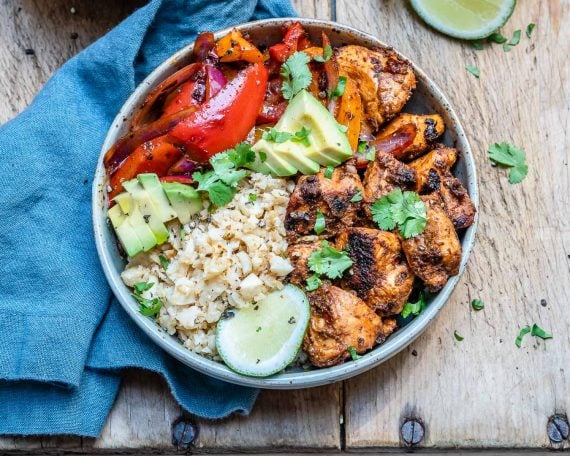 Chipotle Chicken Bowl With Cauliflower Rice (Paleo:Whole30 Recipe) 2