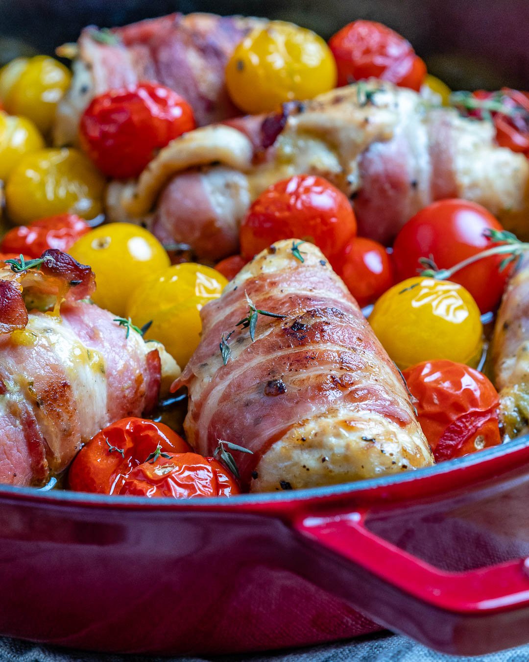 Bacon wrapped chicken roll-ups - Easy Chicken Pesto Roll Ups Recipe-18