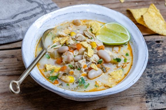 Creamy White Chicken Chili Recipe-11