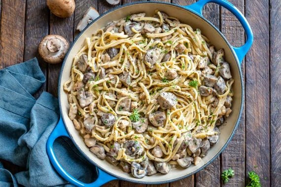 Creamy Chicken Mushroom Pasta With Alfredo Sauce - Recipe Video-23