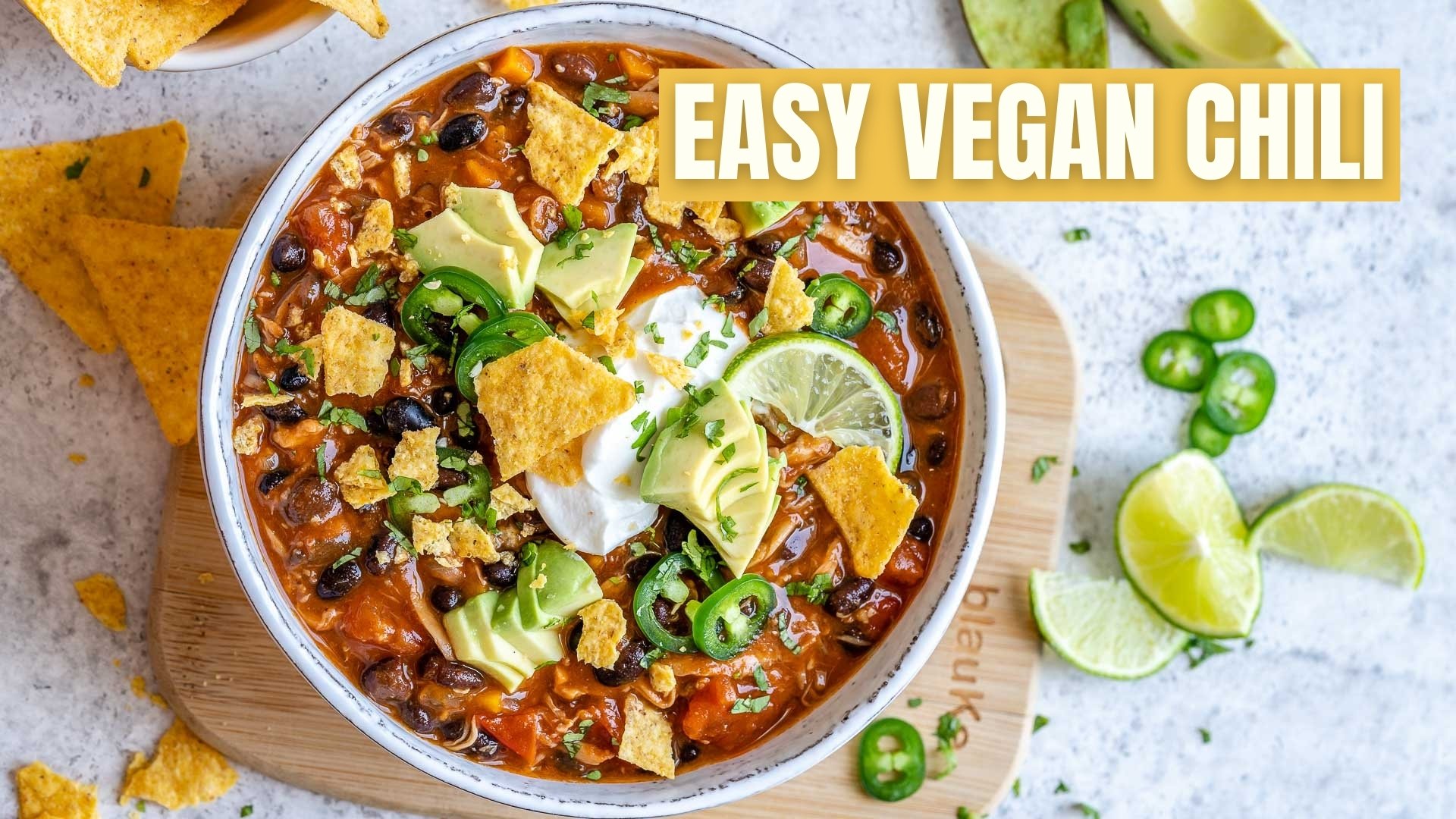 Easy Vegan Chili Recipe – Best Vegetarian Chili - Blondelish.com